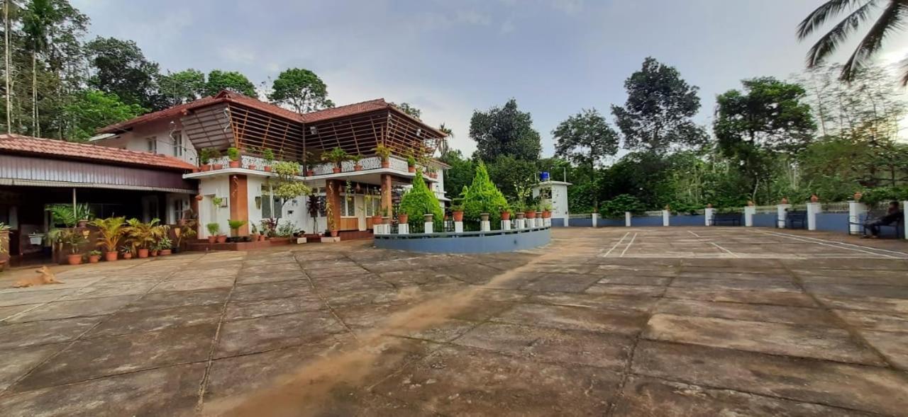 Pepper Valley Resort Калпетта Экстерьер фото